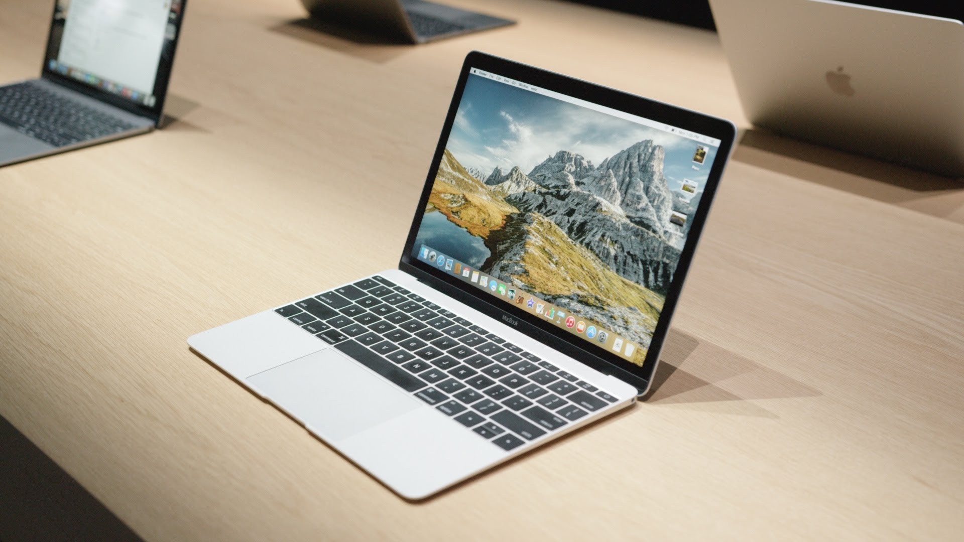 New MacBook 2015
